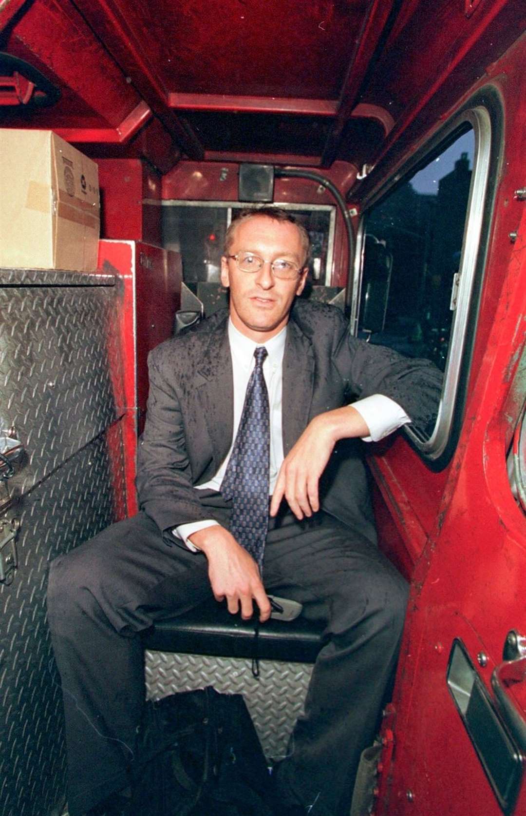 Andy Lines in a New York fire engine (50983399)