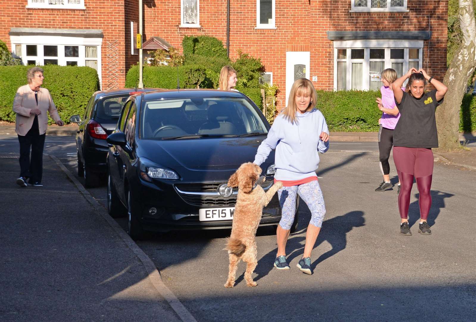 Highfield Avenue, Bishop's Stortford.Zumba Instructor Petra Bonich and partner Nina Griffiths lead a morale boosting Zumba session for their neighbours. .Pic Vikki Lince. (33812501)